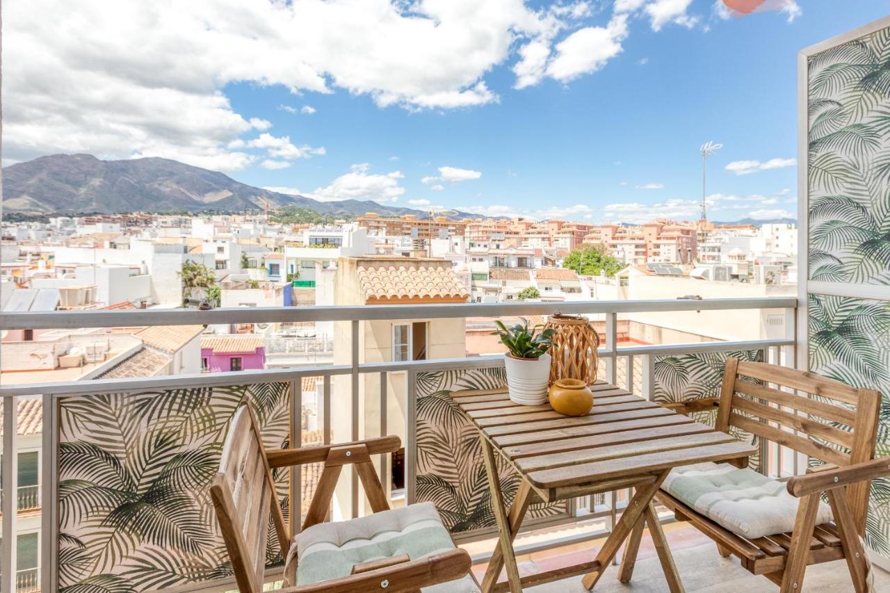 Hanami Avenida De Espana Beach Front - Mountain View Естепона Екстериор снимка